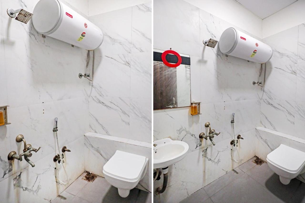 Hotel Gokul Solitaire, Surat Bhatha Extérieur photo